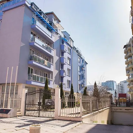 Flower House 1 Apartment *